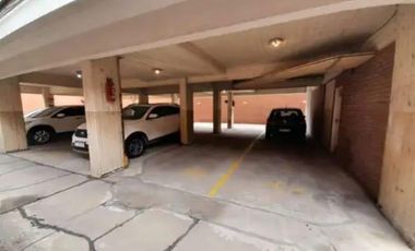Cochera en venta en pleno centro de San Isidro, zona tribunales