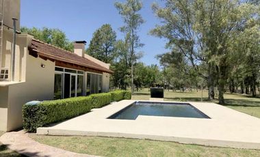 Venta Quinta en  Club de Campo El Moro Marcos Paz