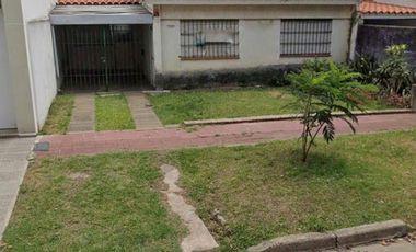 Casa en venta en Guadalupe Residencial. Terreno de 9.60m x 38.60m