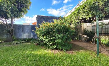 Casa en venta en Guadalupe Residencial. Terreno de 9.60m x 38.60m