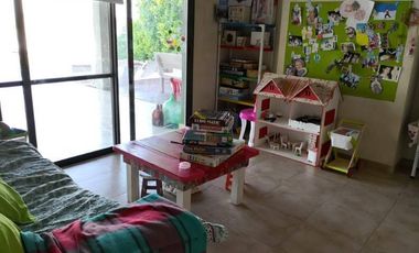 Esplendida casa de 4 dormitorios, 4 baños, pileta, en country nautico
