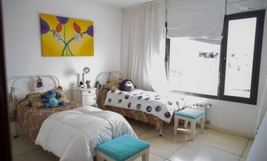 Esplendida casa de 4 dormitorios, 4 baños, pileta, en country nautico