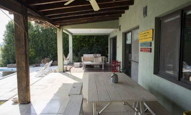 Esplendida casa de 4 dormitorios, 4 baños, pileta, en country nautico
