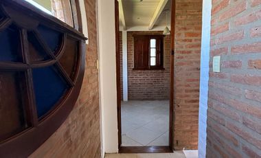 Casa en  alquiler con seguridad prados de la villa