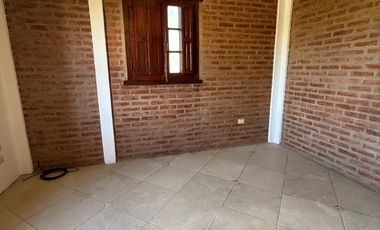 Casa en  alquiler con seguridad prados de la villa
