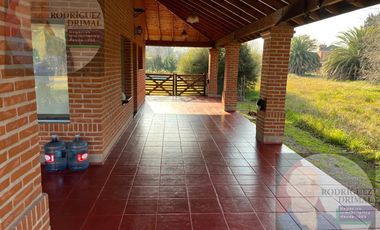 Casa en  Parque de las Naciones excelente estado Piscina Quincho y cochera