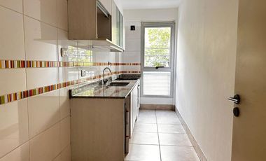 Alquiler. Departamento 2 Ambientes en Caballito con Terraza y Parrilla