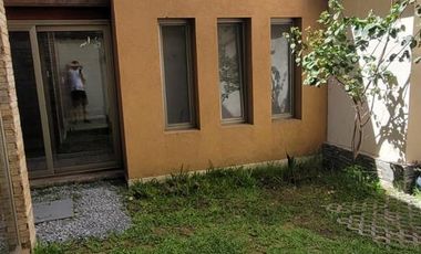 PH en Quilmes cinco ambientes en alquiler pileta