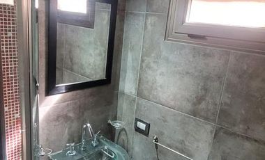 PH en Quilmes cinco ambientes en alquiler pileta