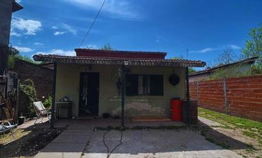 OPORTUNIDAD DE INVERTIR- CASA EN VENTA- REFACCIÓN - MORENO