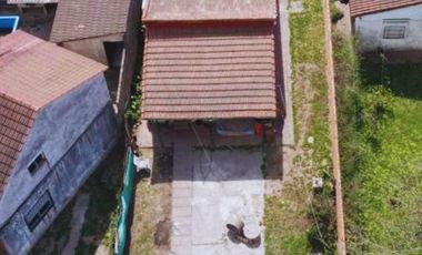 OPORTUNIDAD DE INVERTIR- CASA EN VENTA- REFACCIÓN - MORENO