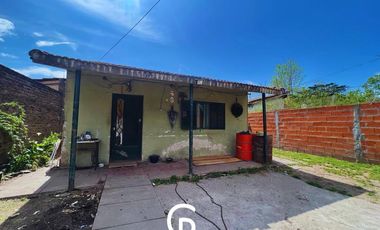 OPORTUNIDAD DE INVERTIR- CASA EN VENTA- REFACCIÓN - MORENO