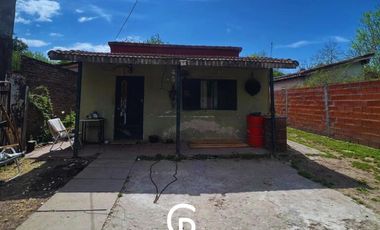 OPORTUNIDAD DE INVERTIR- CASA EN VENTA- REFACCIÓN - MORENO
