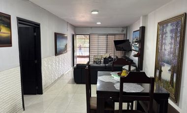 Casa bifamiliar con local comercial y doble renta en Villa del Sur | Uso mixto y excelente ubicación
