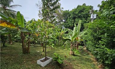 Venta de Casa con terreno - en El Carmen POR DEBAJO DEL AVALUO