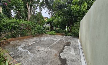 Venta de Casa con terreno - en El Carmen POR DEBAJO DEL AVALUO