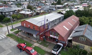Centro comercial con gran renta en Puerto Varas 919 m²
