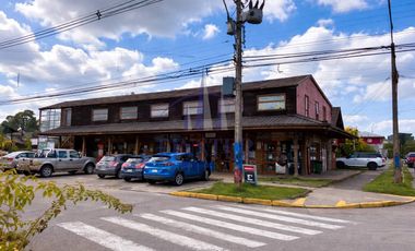 Centro comercial con gran renta en Puerto Varas 919 m²
