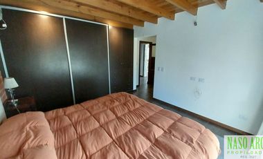 Hermosa propiedad de diseño en venta en Sierra de los Padres. Gas natural