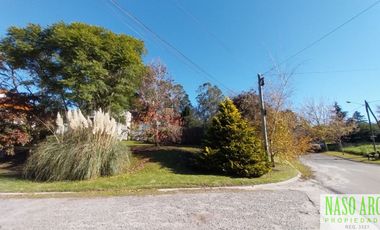 Hermosa propiedad de diseño en venta en Sierra de los Padres. Gas natural
