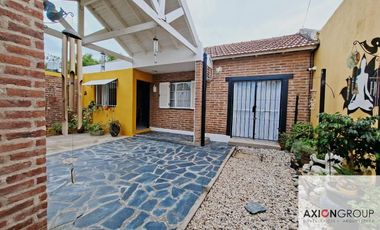 Casa en venta de 3 Dormitorios + cochera en Berisso Lote de 9 x 40