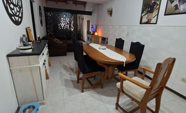 Casa en venta de 3 Dormitorios + cochera en Berisso Lote de 9 x 40