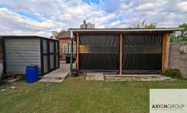 Casa en venta de 3 Dormitorios + cochera en Berisso Lote de 9 x 40