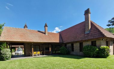 CASA EN ALQUILER ANUAL - MAPUCHE C.C.
