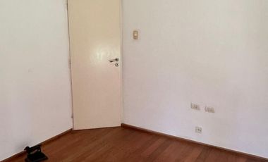 CASA CON PILETA Y GRAN TERRENO EN B° JORGE NEWBERY