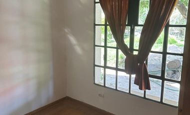 CASA CON PILETA Y GRAN TERRENO EN B° JORGE NEWBERY