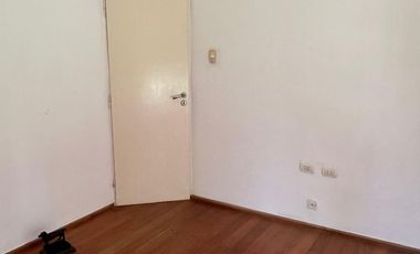 CASA CON PILETA Y GRAN TERRENO EN B° JORGE NEWBERY