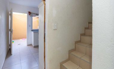 VENTA PH 3 AMBIENTES CON PATIO EXCELENTE UBICACIÓN