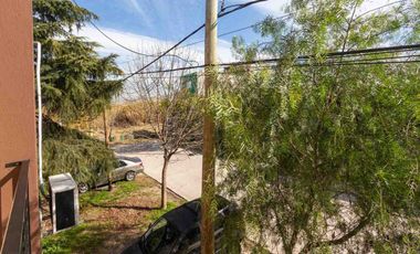 VENTA PH 3 AMBIENTES CON PATIO EXCELENTE UBICACIÓN