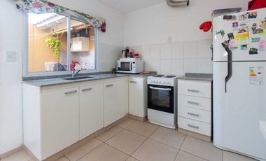 VENTA PH 3 AMBIENTES CON PATIO EXCELENTE UBICACIÓN