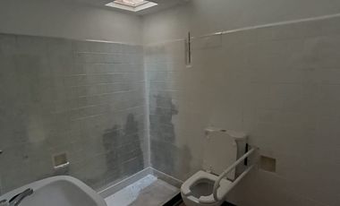 CONSULTORIO MEDICO A 50 m. DE LA PLAZA SAN MARTIN