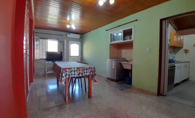 CASA EN VENTA DE 3 DOMITORIOS EN BARIO CRISTALERIA