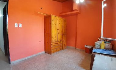 CASA EN VENTA DE 3 DOMITORIOS EN BARIO CRISTALERIA