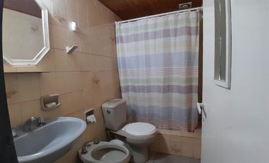 CASA EN VENTA DE 3 DOMITORIOS EN BARIO CRISTALERIA