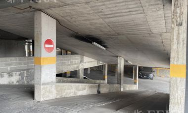 Venta de Cochera en Wilde