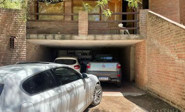 Casa en alquiler en Villa Allende, Lomas Oeste