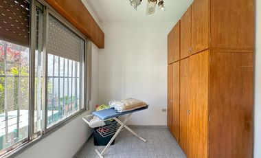 Casa en venta en Lanús Este 3 ambientes con patio