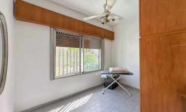 Casa en venta en Lanús Este 3 ambientes con patio