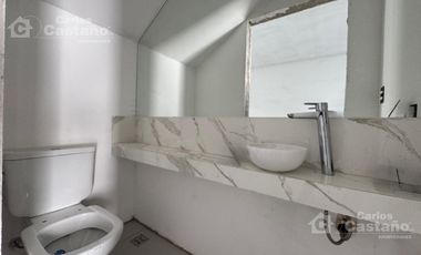 Moderno Dúplex a Estrenar, 3/4 Amb. con Jardín en Exc. Ubicación