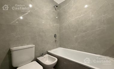 Moderno Dúplex a Estrenar, 3/4 Amb. con Jardín en Exc. Ubicación