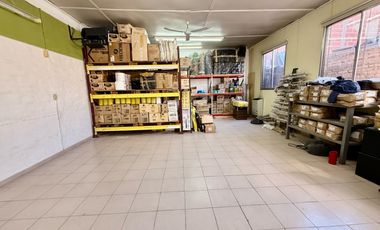 Local / Deposito en zona comercial