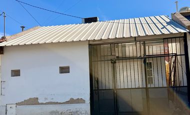 Local / Deposito en zona comercial