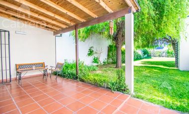 Venta casa dos dormitorios en Gonnet, La Plata