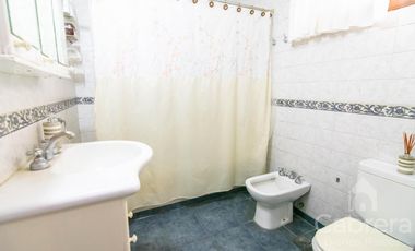 Venta casa dos dormitorios en Gonnet, La Plata