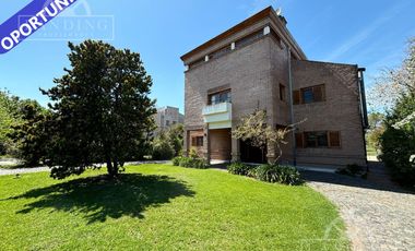 FINANCIACION - Casa de 5 ambientes en venta y alquiler en Club de Campo Hacoaj