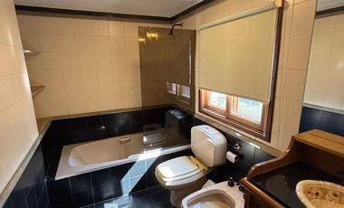 FINANCIACION - Casa de 5 ambientes en venta y alquiler en Club de Campo Hacoaj